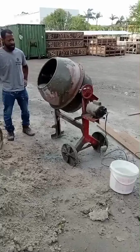 Vídeo: REBOCO EM CONTAINER