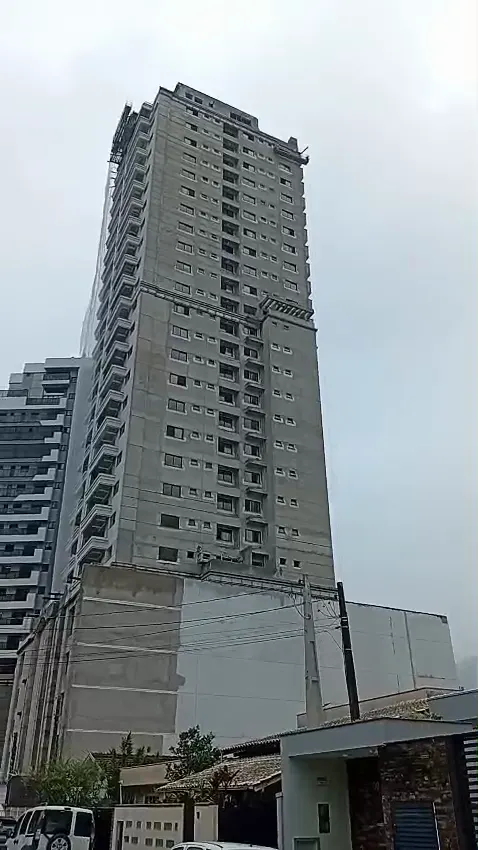 Mais uma foto da mesma obra de K & L CONSTRUTORA LTDA